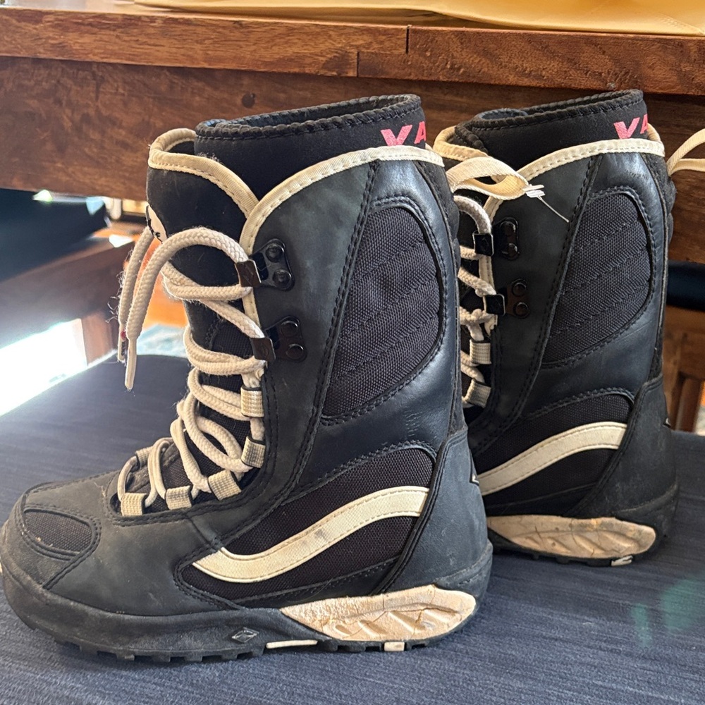 Vans Kids Snowboard Boots